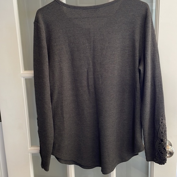 amaryllis long sleeve waffle tunic, size L - Picture 6 of 7